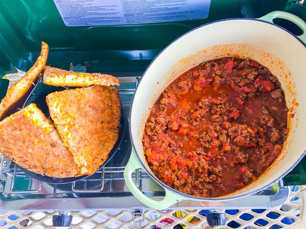 chili and cornbread