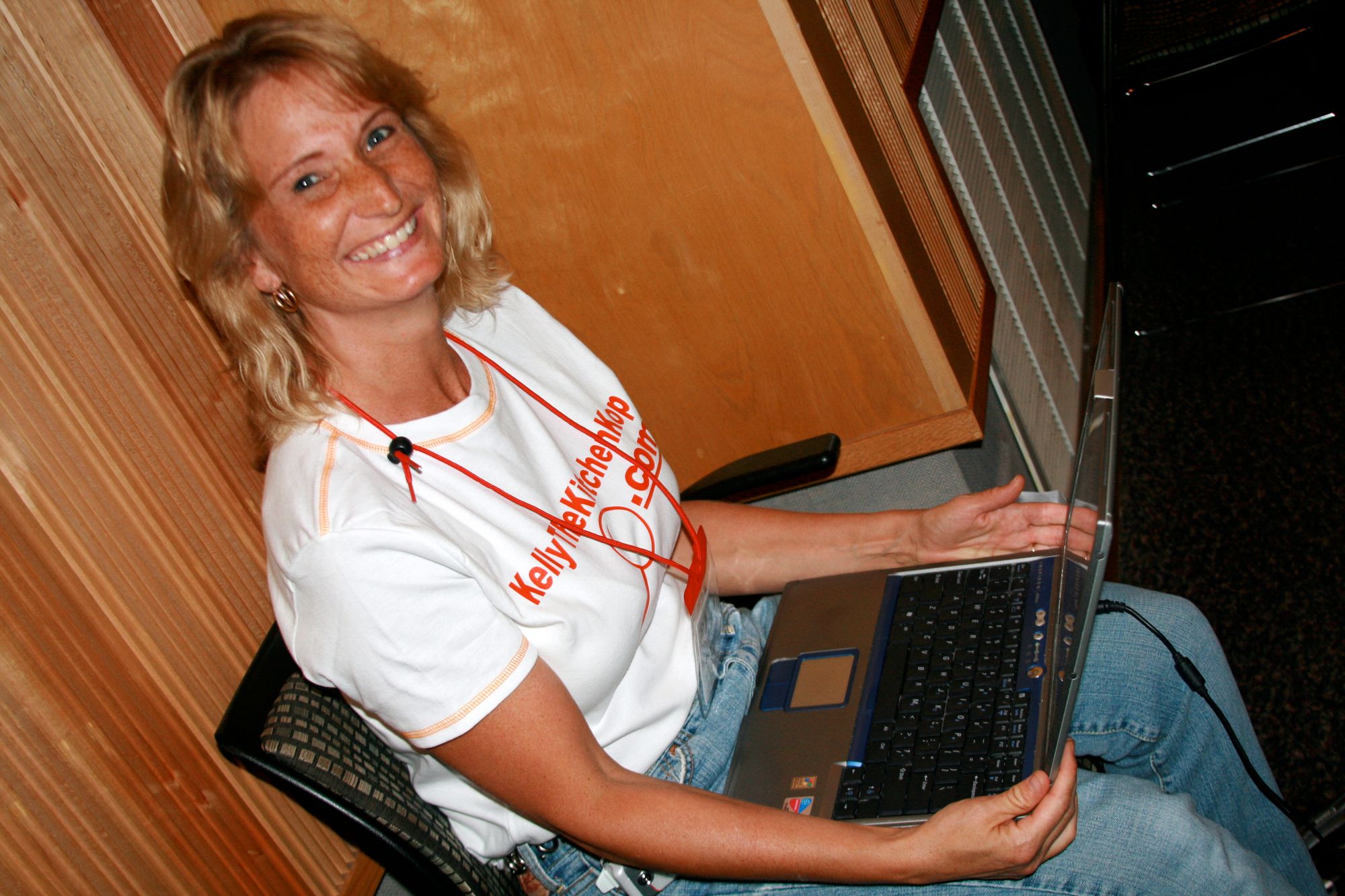 Kelly the Kitchen Kop at the Deidre Currie Festival, 2008